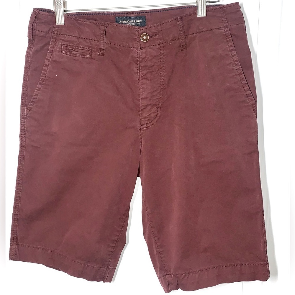 AEO Next Level Flex longer length Burgundy Shorts Size 30